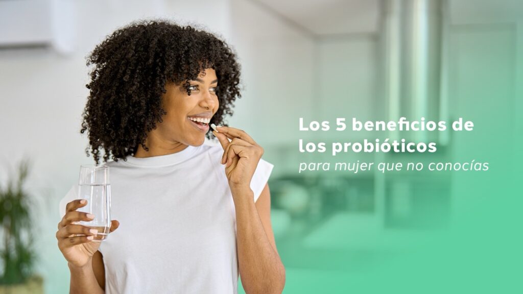 mujer comiendo sana